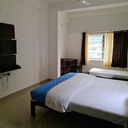 Hotel Blue Rays Bainduru Extérieur photo